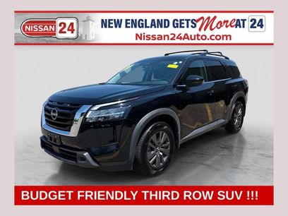 Certified 2022 Nissan Pathfinder SV