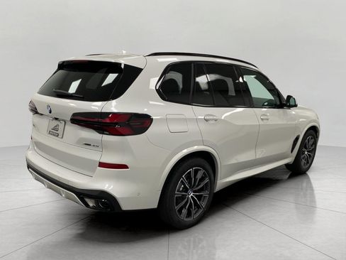 New 2026 BMW X5 xDrive40i w/ Executive Package AWD/4WD image 3