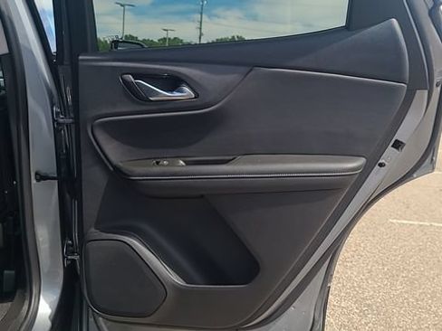 Used 2025 Chevrolet Blazer LT AWD/4WD image 17
