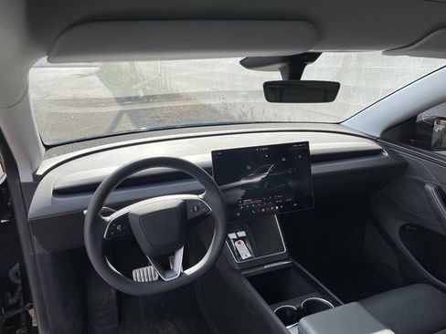 Used 2026 Tesla Model Y Performance AWD/4WD image 11
