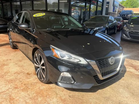 Used 2019 Nissan Altima 2.5 SR image 1