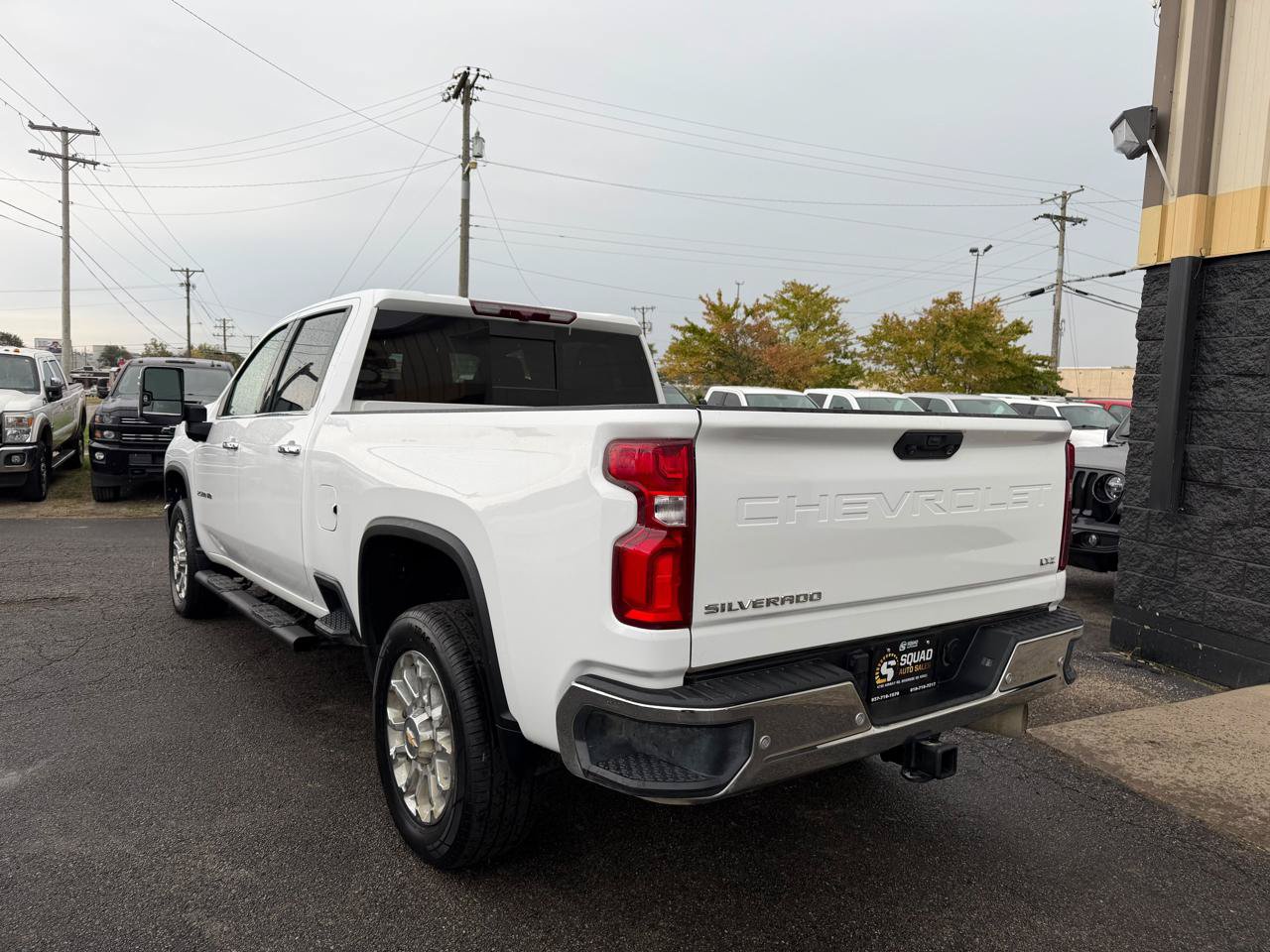 Used 2024 Chevrolet Silverado 2500 LTZ w/ LTZ Plus Package AWD/4WD image 3