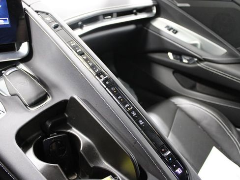 Used 2024 Chevrolet Corvette Stingray Coupe w/ Z51 Performance Package image 31