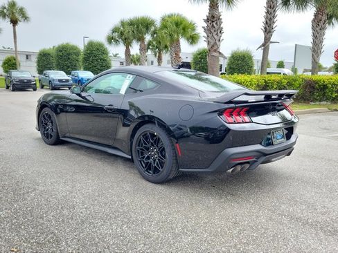 New 2026 Ford Mustang GT Premium w/ GT Performance Package RWD image 7