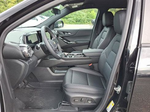 New 2026 Chevrolet Equinox LT w/ Convenience Package II image 6