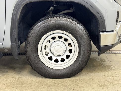 Used 2024 GMC Sierra 1500 Pro w/ Pro Value Package image 4