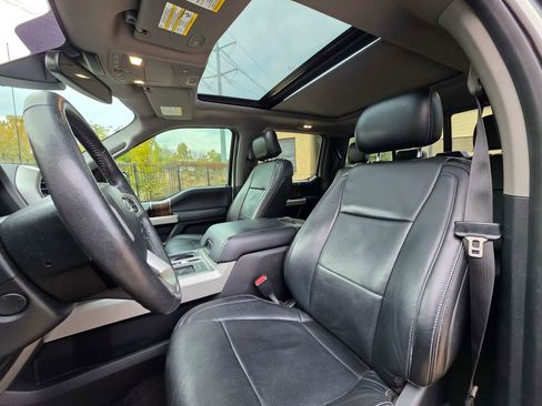 Used 2017 Ford F150 Lariat w/ Equipment Group 502A Luxury image 10