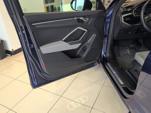 Used 2024 Audi Q3 2.0T Premium Plus w/ Premium Plus Package image 9