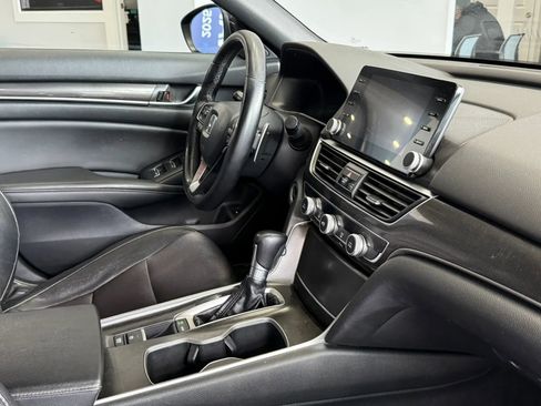 Used 2019 Honda Accord Sport image 18
