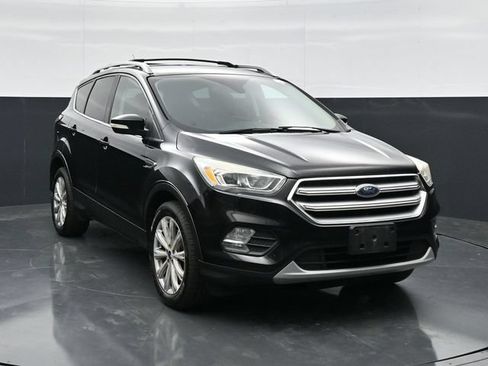 Used 2017 Ford Escape Titanium AWD/4WD image 4