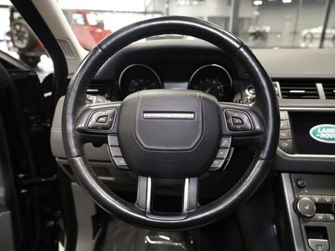 Used 2018 Land Rover Range Rover Evoque SE AWD/4WD image 25
