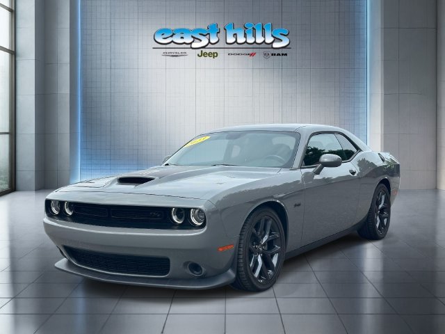 Certified 2023 Dodge Challenger R/T w/ Blacktop Package RWD image 7