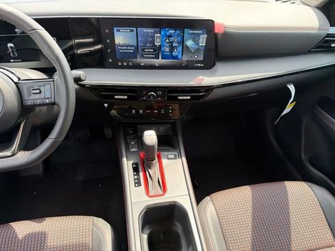 New 2026 Nissan Kicks SR FWD image 18