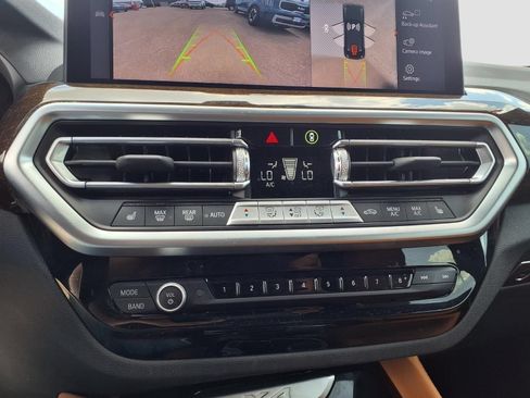 Used 2025 BMW X4 xDrive30i w/ Premium Package AWD/4WD image 24