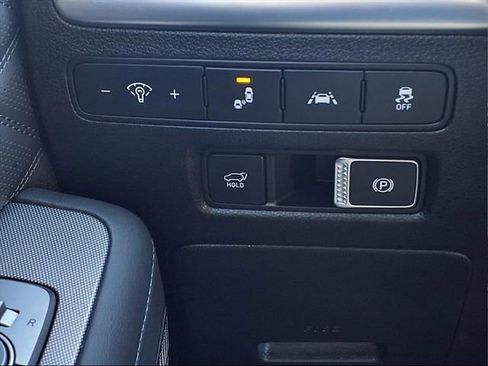 Used 2022 Hyundai Palisade Calligraphy w/ Winter Package image 24