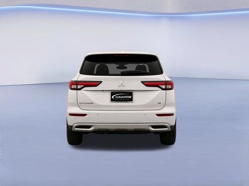 Used 2024 Mitsubishi Outlander SE Black Edition FWD image 6