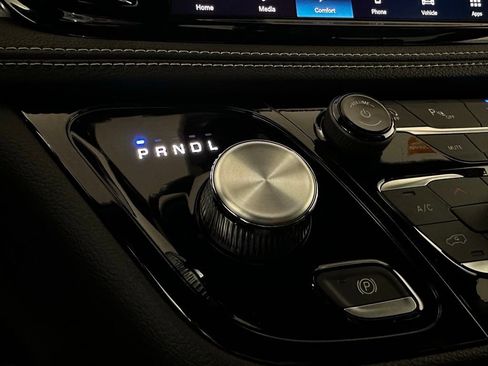 New 2026 Chrysler Pacifica Select w/ S Appearance Package image 13