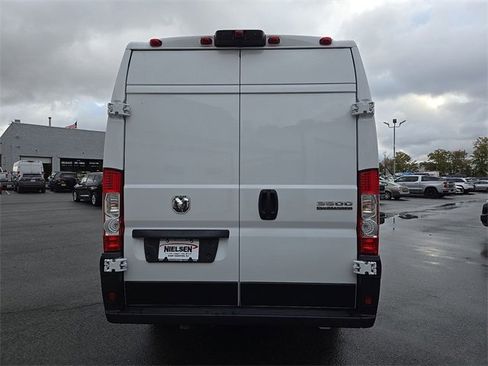 Used 2025 RAM ProMaster 3500 w/ Convenience Group image 29