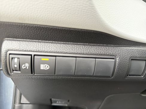 Certified 2022 Toyota Corolla SE image 12