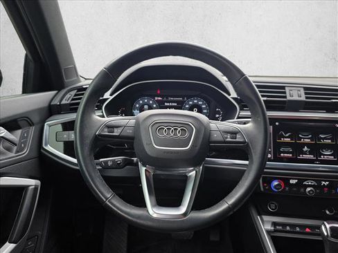 Certified 2024 Audi Q3 2.0T Premium image 19