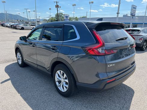 Used 2025 Honda CR-V LX image 7