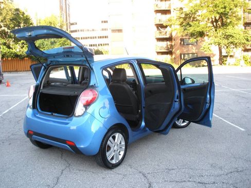 Used 2014 Chevrolet Spark LT FWD image 20