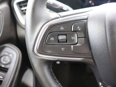 Used 2025 Buick Encore GX Preferred image 19