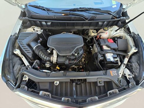 Used 2017 Cadillac XT5 Platinum w/ Driver Assist Package image 39