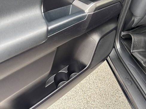 Used 2020 Toyota Tacoma TRD Off-Road image 17