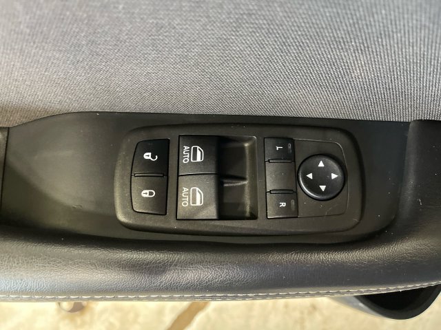 Used 2022 Dodge Challenger SRT Hellcat RWD image 14