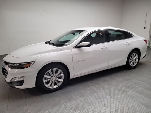 Used 2024 Chevrolet Malibu LT image 2