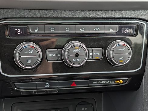 Certified 2023 Volkswagen Atlas SEL R-Line AWD/4WD image 24