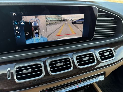 New 2026 Mercedes-Benz GLS 450 4MATIC image 17