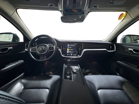 Used 2019 Volvo S60 T5 Momentum w/ Premium Package FWD image 13