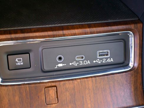 New 2025 Subaru Ascent Touring image 6