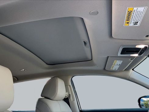 Used 2025 Honda HR-V EX-L image 14