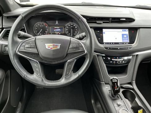 Used 2021 Cadillac XT5 Premium Luxury AWD/4WD image 12