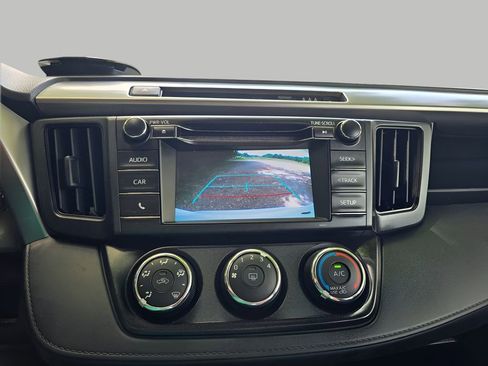 Used 2017 Toyota RAV4 LE FWD image 20