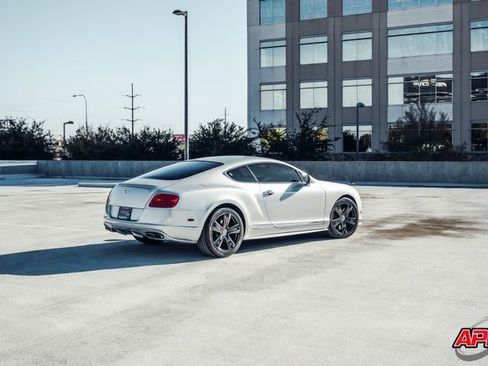Used 2013 Bentley Continental GT image 21