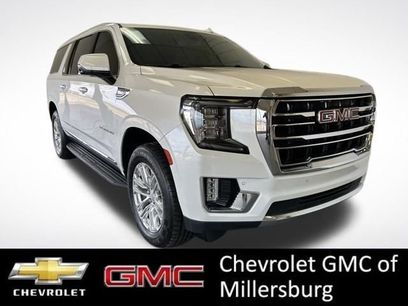 Used 2022 GMC Yukon XL SLT w/ SLT Premium Package