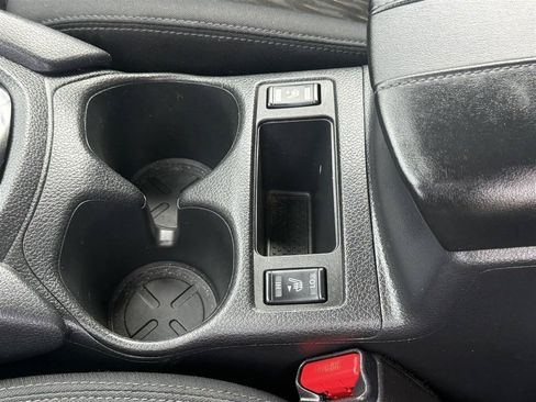 Used 2019 Nissan Rogue SV AWD/4WD image 23