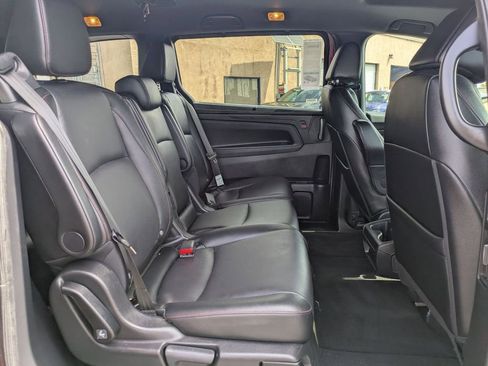 Used 2025 Honda Odyssey Sport-L image 29