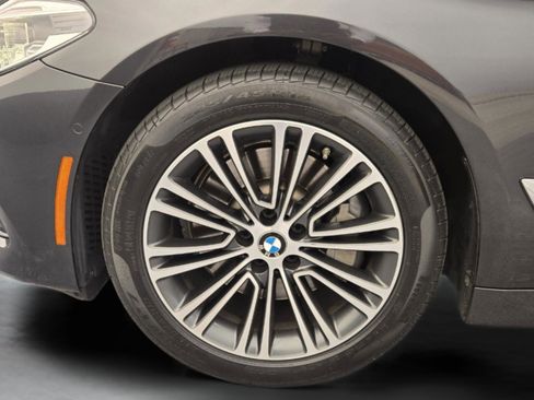 Used 2018 BMW 530i RWD image 33