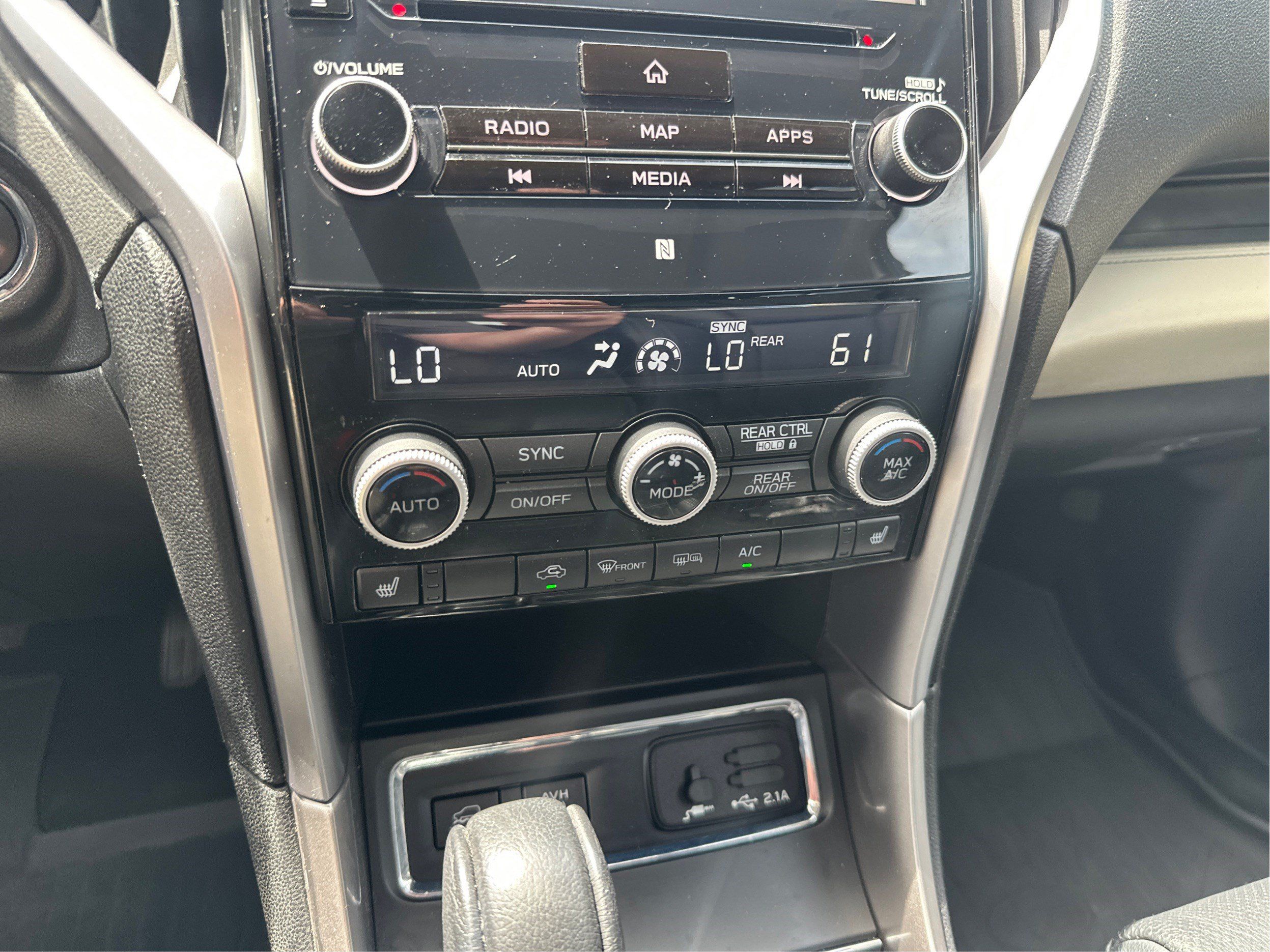 Used 2020 Subaru Ascent Limited w/ Technology Package AWD/4WD image 32