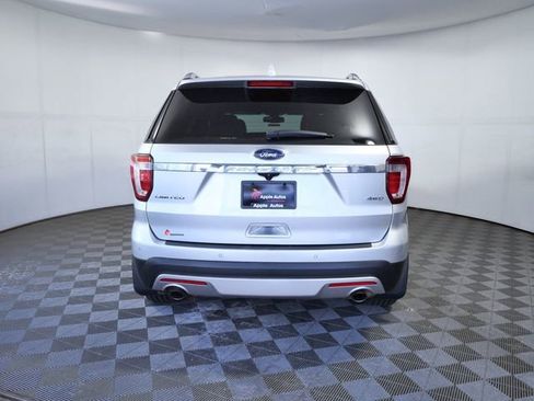 Used 2017 Ford Explorer Limited w/ Equipment Group 301A AWD/4WD image 7