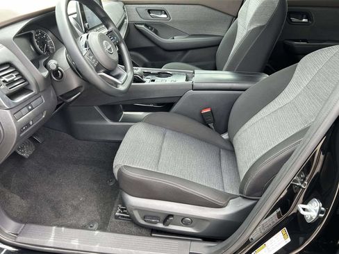 Used 2023 Nissan Rogue SV FWD image 23
