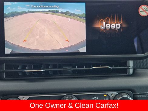Used 2024 Jeep Wrangler Unlimited Rubicon 4xe AWD/4WD image 21