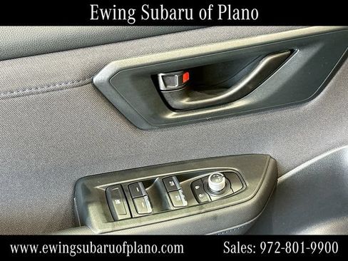 Used 2025 Subaru Forester Premium AWD/4WD image 18