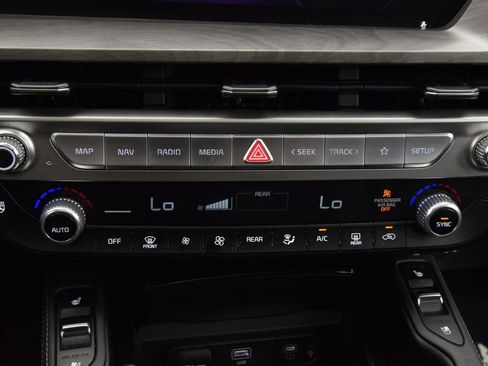 Used 2024 Kia Telluride EX X-Line image 31