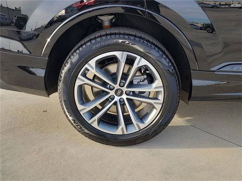 New 2026 Audi Q7 2.0T Premium image 8